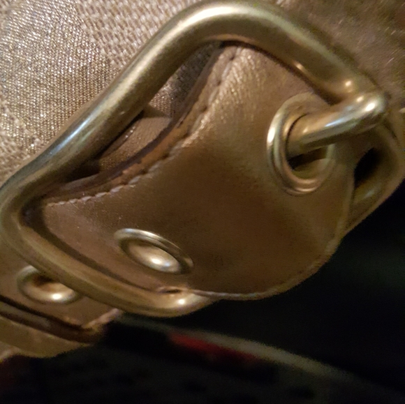 New Coach Handbag - Picture 8 of 9